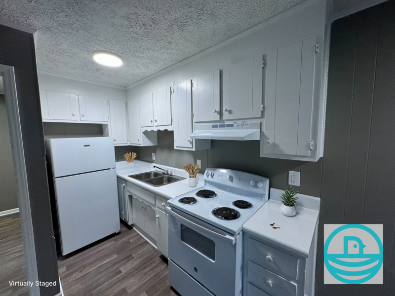 5007 Alan Dr #C - Photo 3 of 12