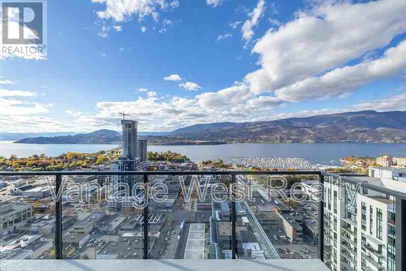 1698 Bertram St - Photo 3 of 41