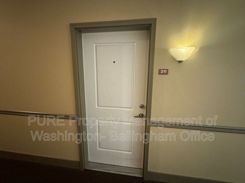 1015 Railroad Ave #311 - Photo 2 of 16