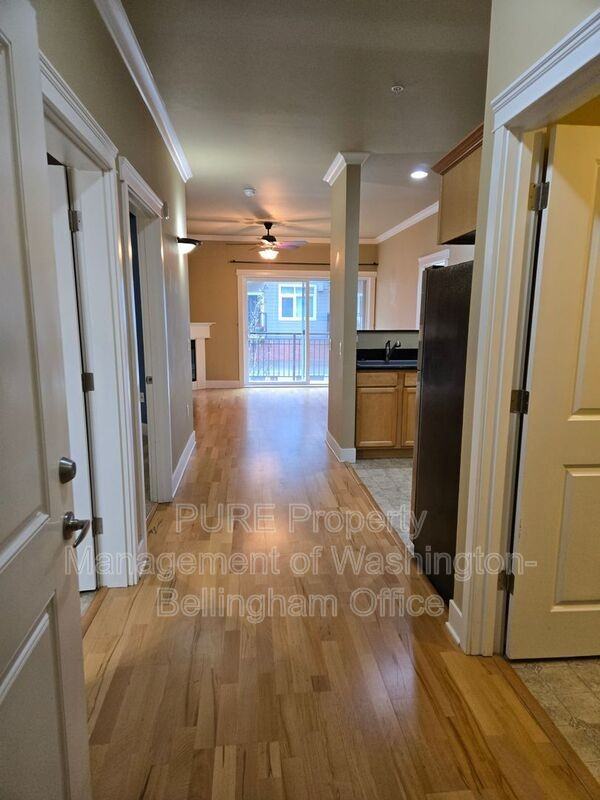 1015 Railroad Ave #311 - Photo 3 of 16