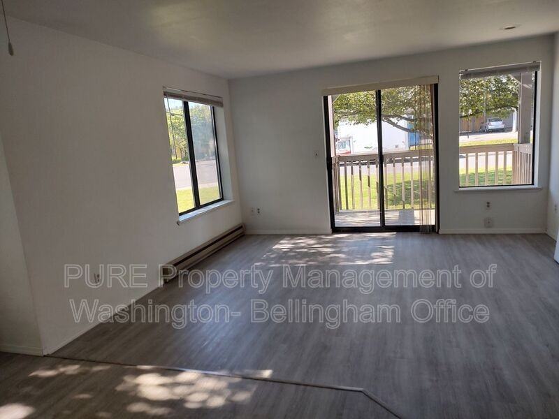 2328 Valencia St #1 - Photo 2 of 10