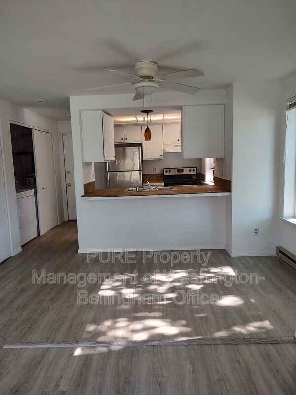 2328 Valencia St #1 - Photo 3 of 10