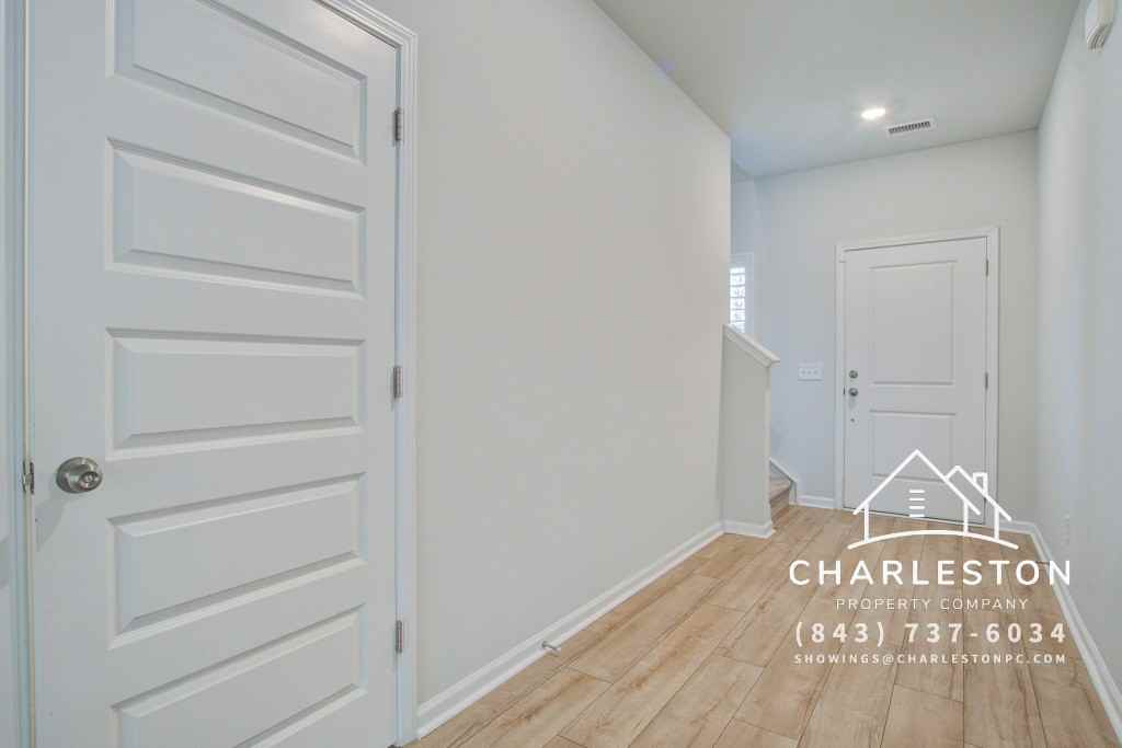 119 Vistawood Dr - Photo 3 of 34