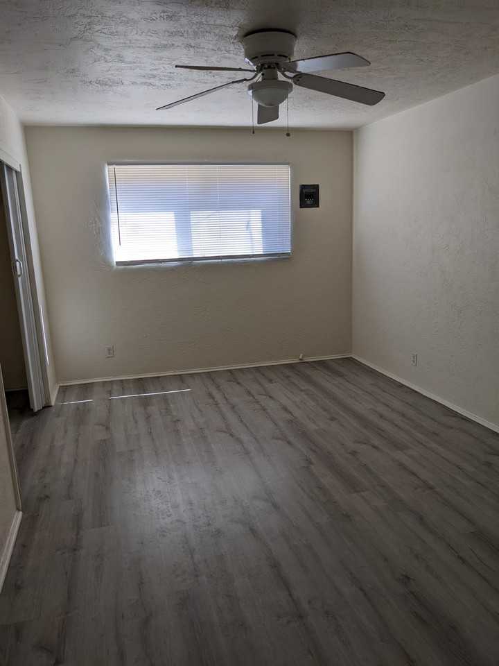 326 Truman St Ne - Photo 4 of 48