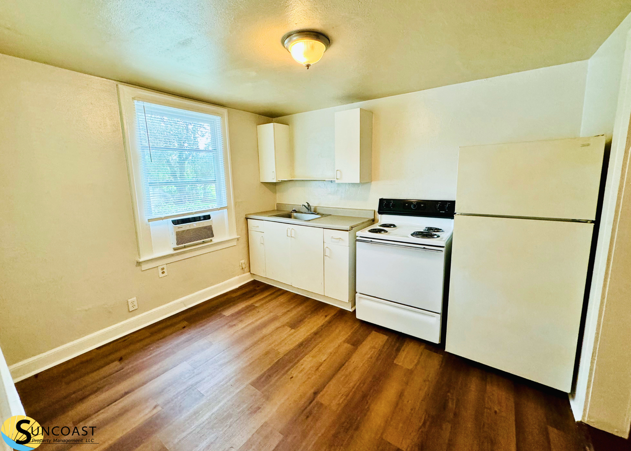 1139 Old Hickory Rd - Photo 2 of 7