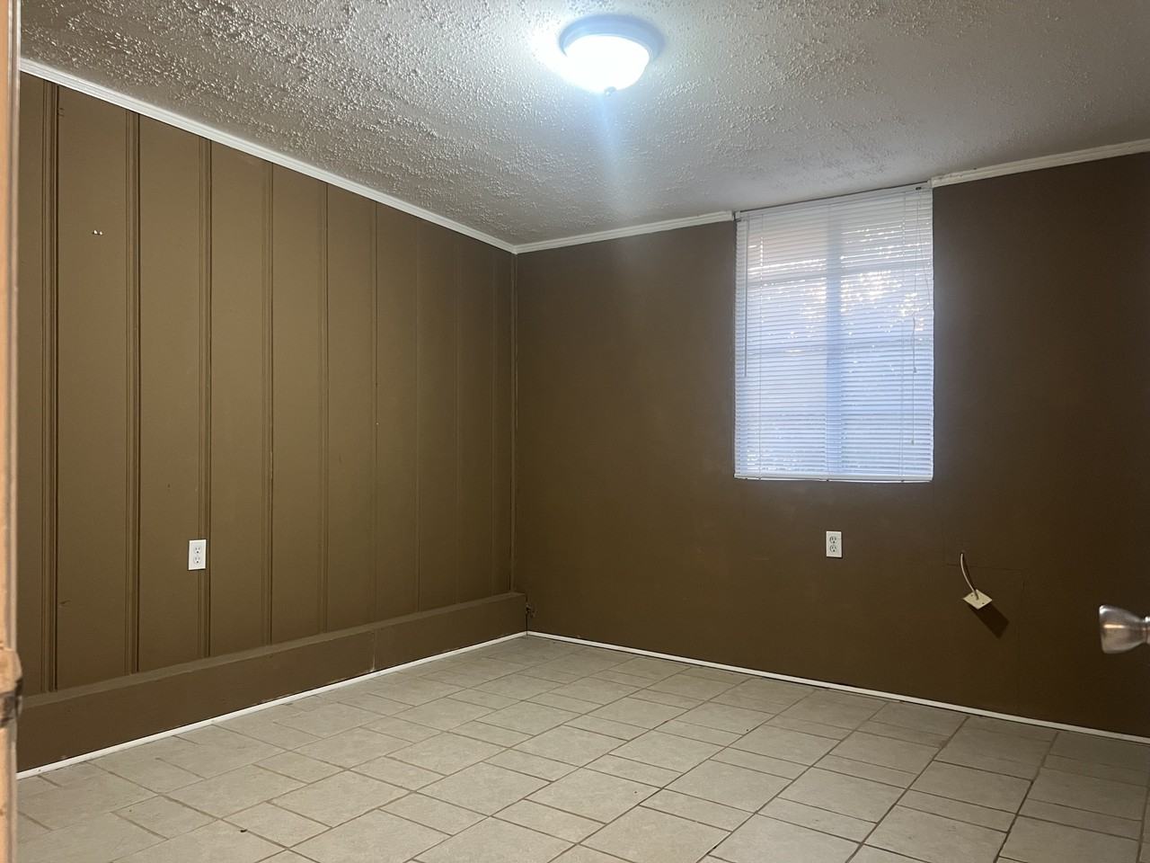 713 Brown Ave - Photo 6 of 8