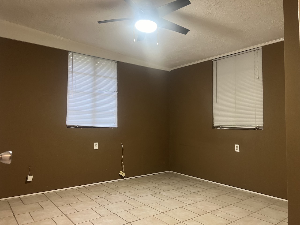 713 Brown Ave - Photo 7 of 8