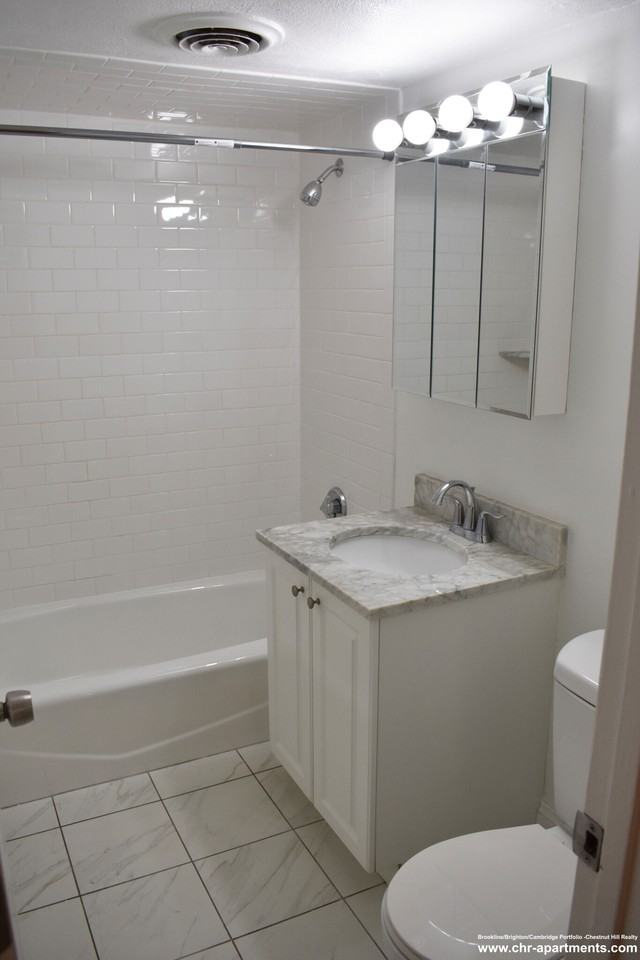 272 Harvard St #1 - Photo 6 of 17