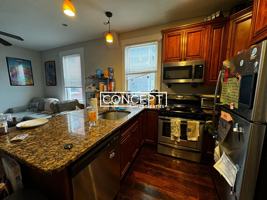 featured image of 717 Parker St #2CP