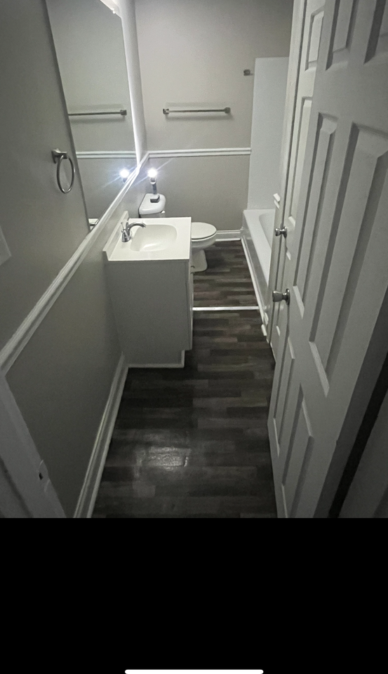 Blue Country Apartments - Photo 7 of 15