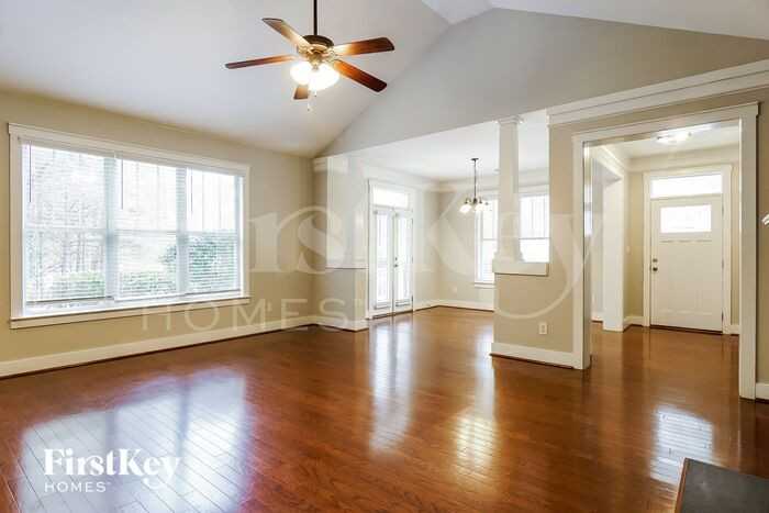 128 Chelsea Station Dr - Photo 2 of 16