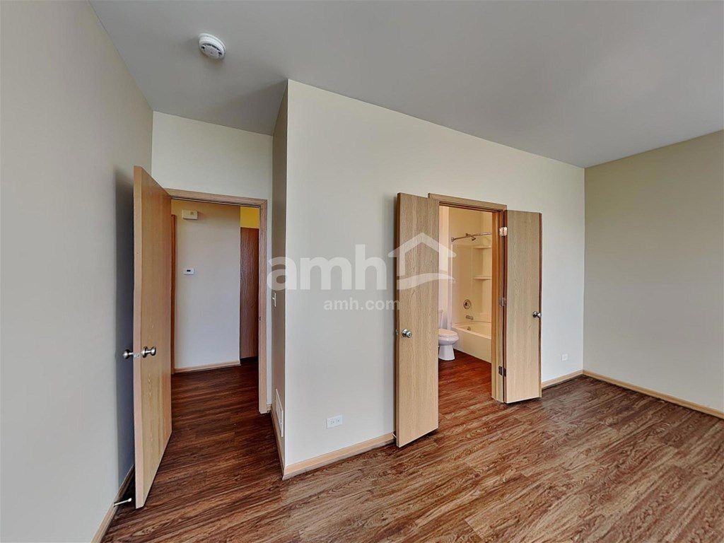 902 Avalon Way - Photo 2 of 8