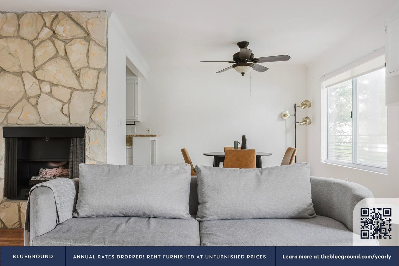 11908 Dorothy Street - Photo 4 of 24