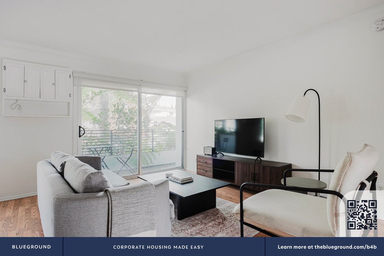 11908 Dorothy Street - Photo 6 of 24