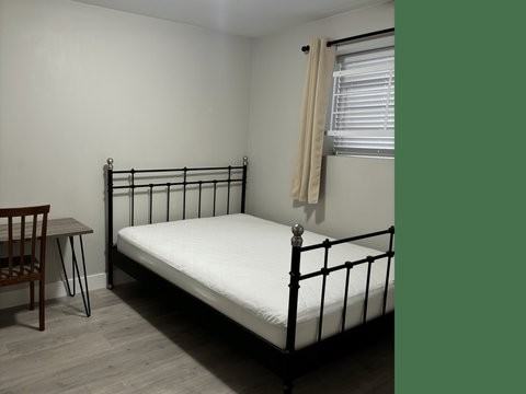 6125 146 Street - Photo 2 of 8