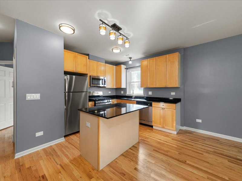 6617 S Ingleside Ave #4S - Photo 4 of 23