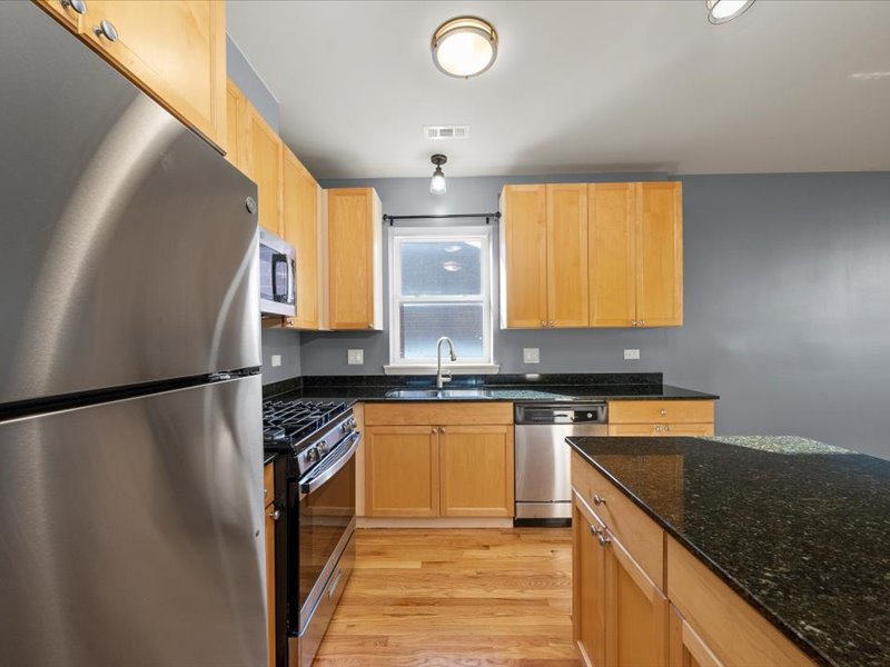 6617 S Ingleside Ave #4S - Photo 5 of 23