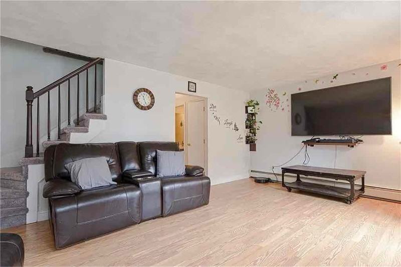 124 Forestwood Dr - Photo 2 of 17