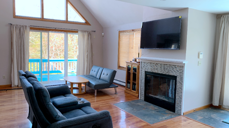 10 Poplar Dr - Photo 3 of 20