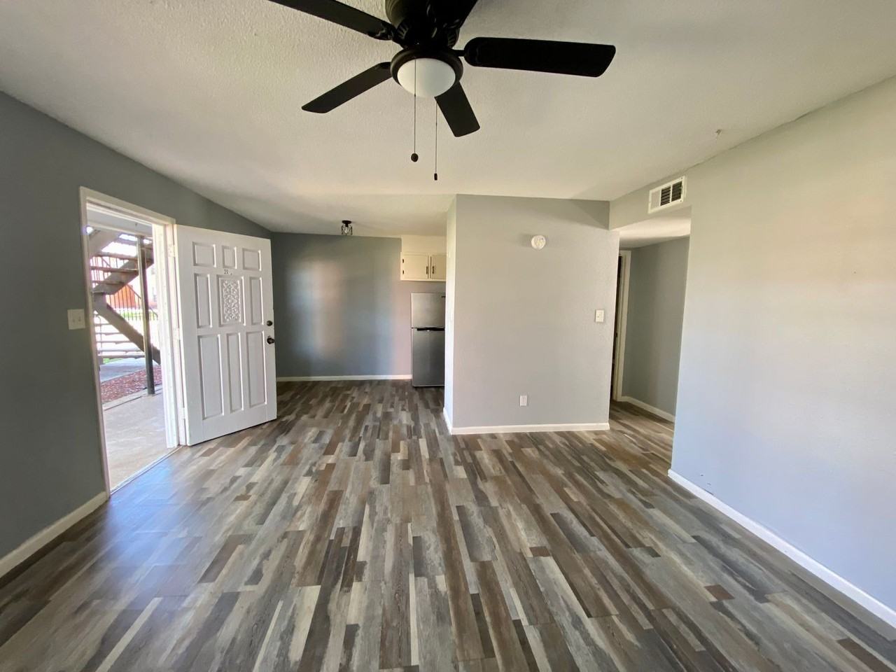 Audrey Garden Apartments - Photo 4 of 11