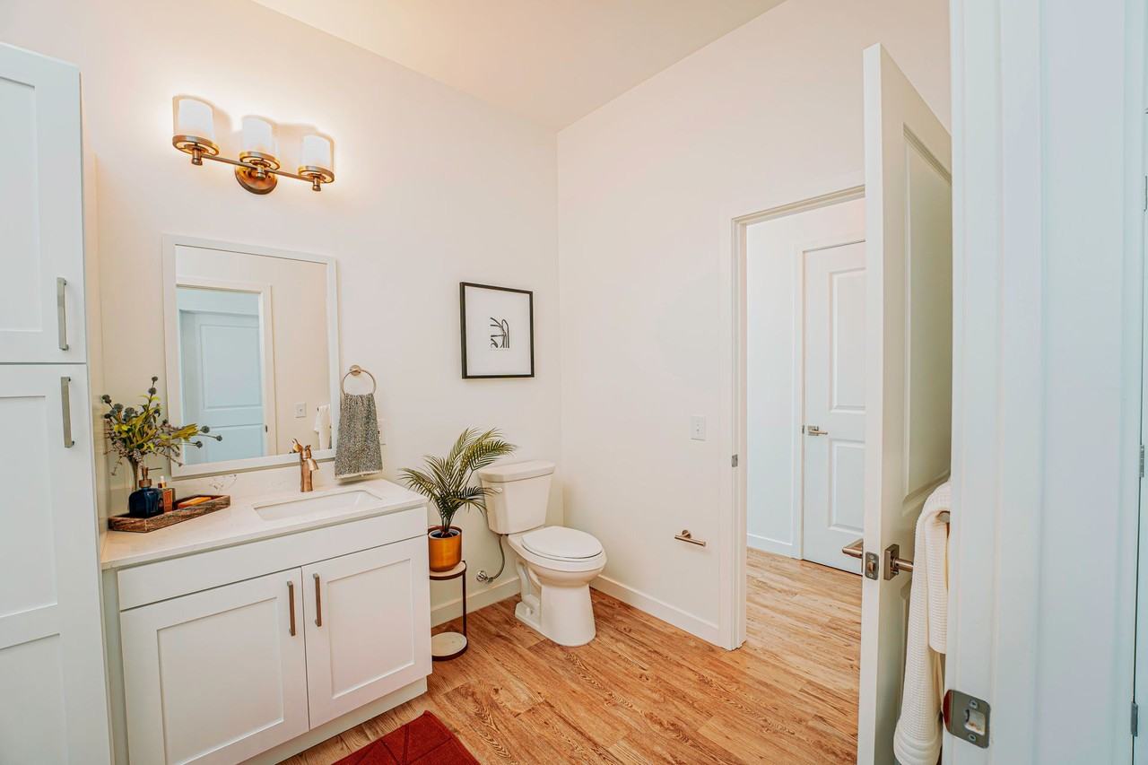 The Hamilton at Grand Plaza - Photo 4 of 50