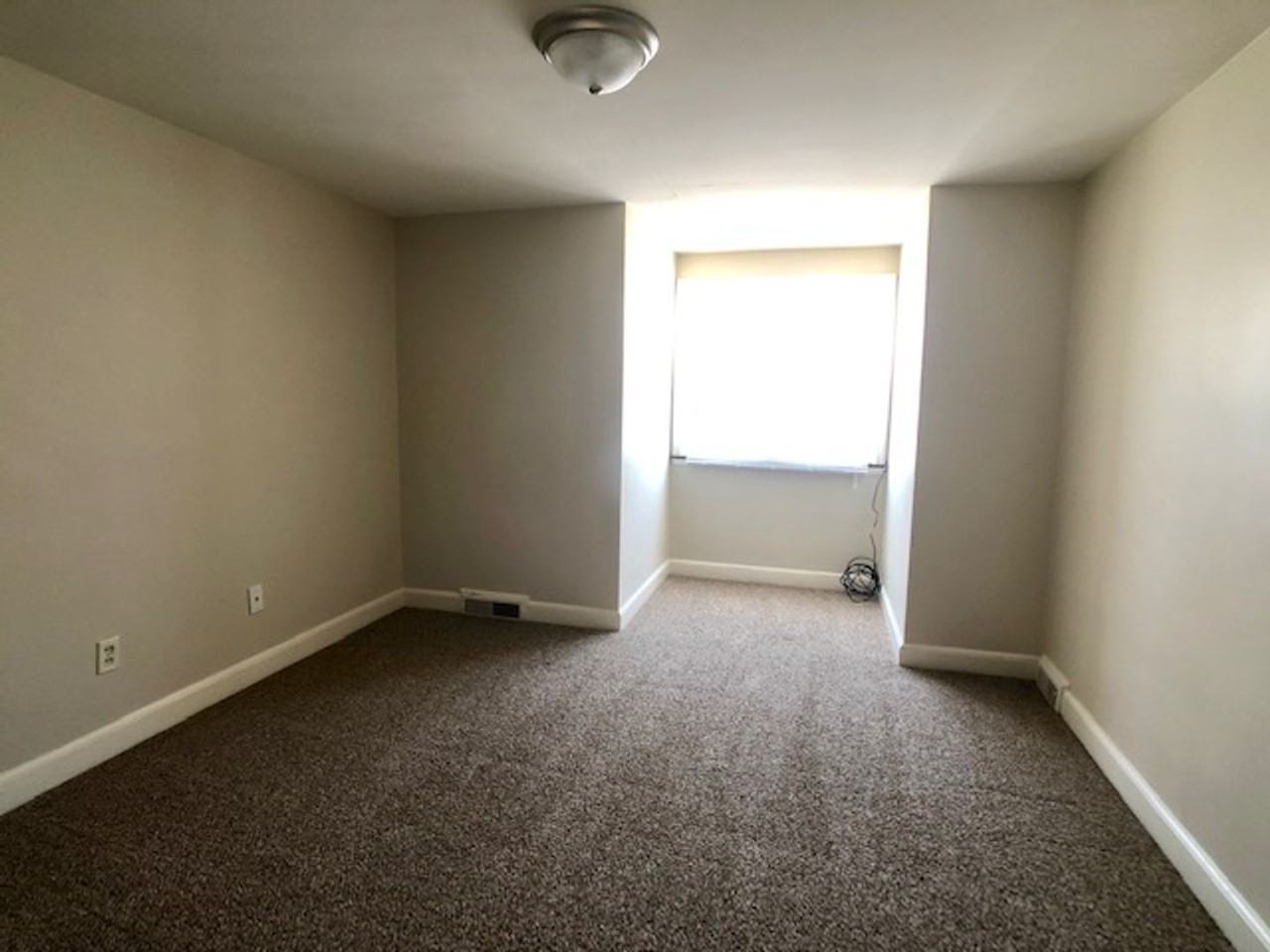 275 Bartley Ave #275 - Photo 7 of 8