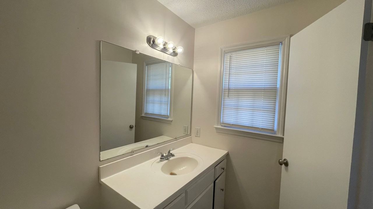 Wedgefield Drive 19 - Photo 3 of 13