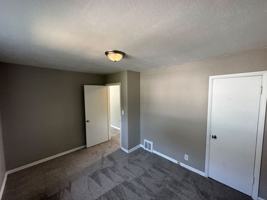 featured image of 5641 N 61st St