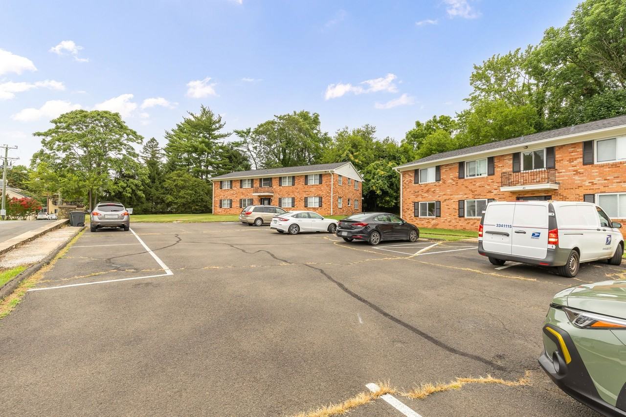 35-45 Washington St - Photo 2 of 5