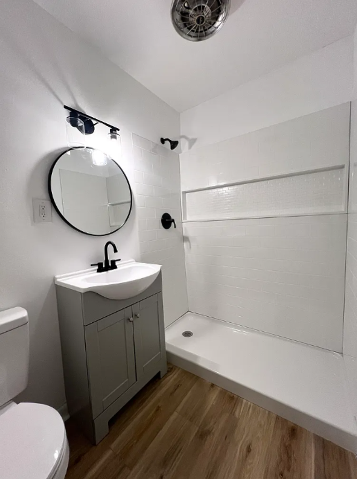 Charming Fully Remodeled 2 - Photo 3 of 5