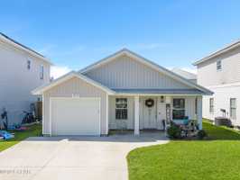 featured image of 411 Raven Ln