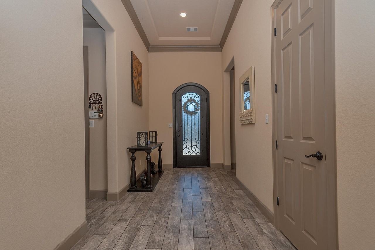 2904 Saint Paul Rivera #NA - Photo 2 of 17