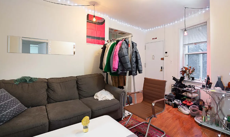 518 E 11th St #10 - Photo 5 of 8