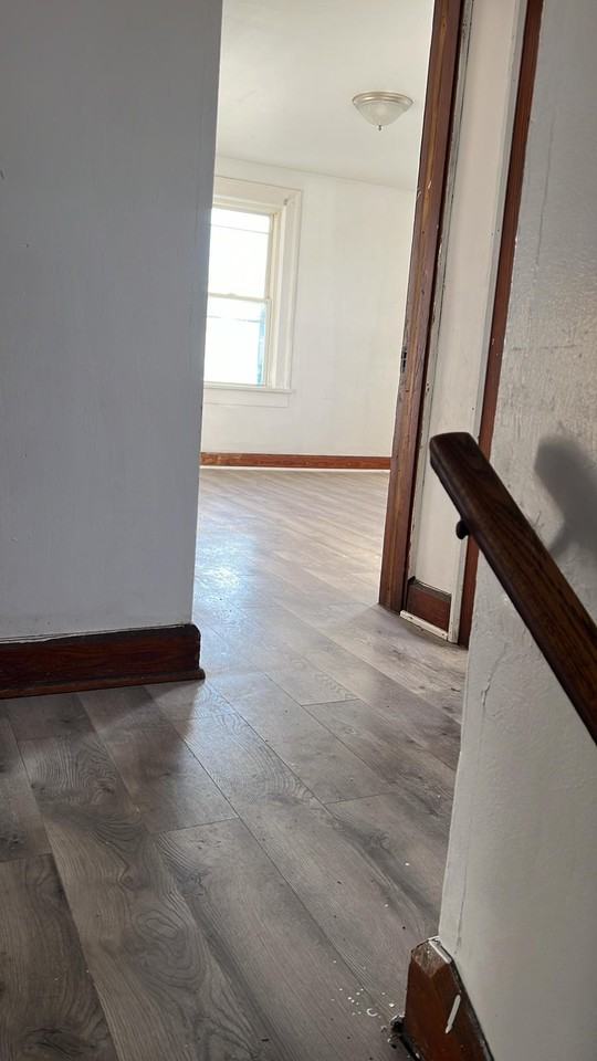 126 Benton St N #126-1-2 - Photo 2 of 11