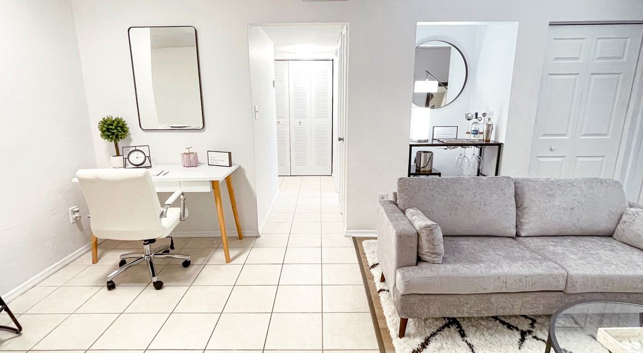 The Hammocks off Newberry - Photo 4 of 23