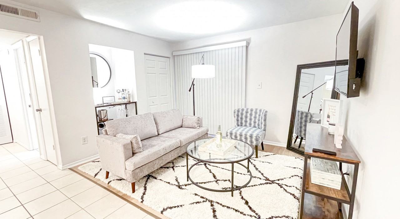 The Hammocks off Newberry - Photo 2 of 23