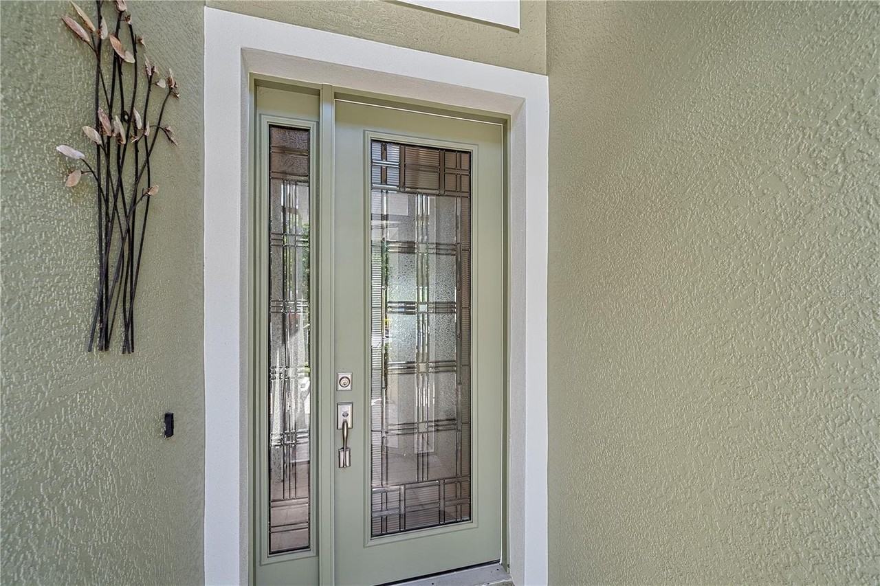 354 Melrose Ct - Photo 3 of 50