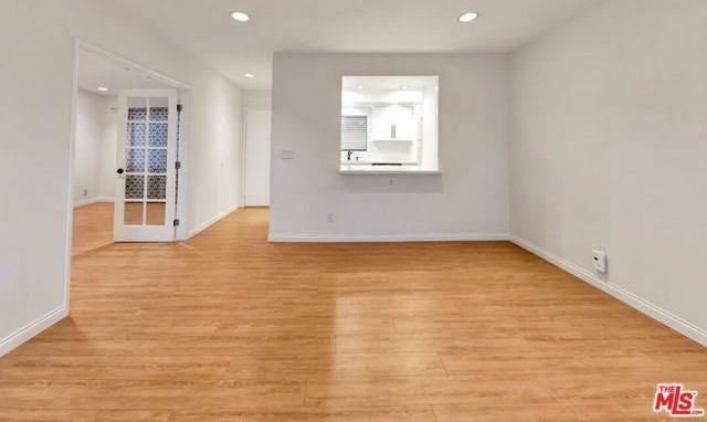 1010 Hammond St #402 - Photo 2 of 8