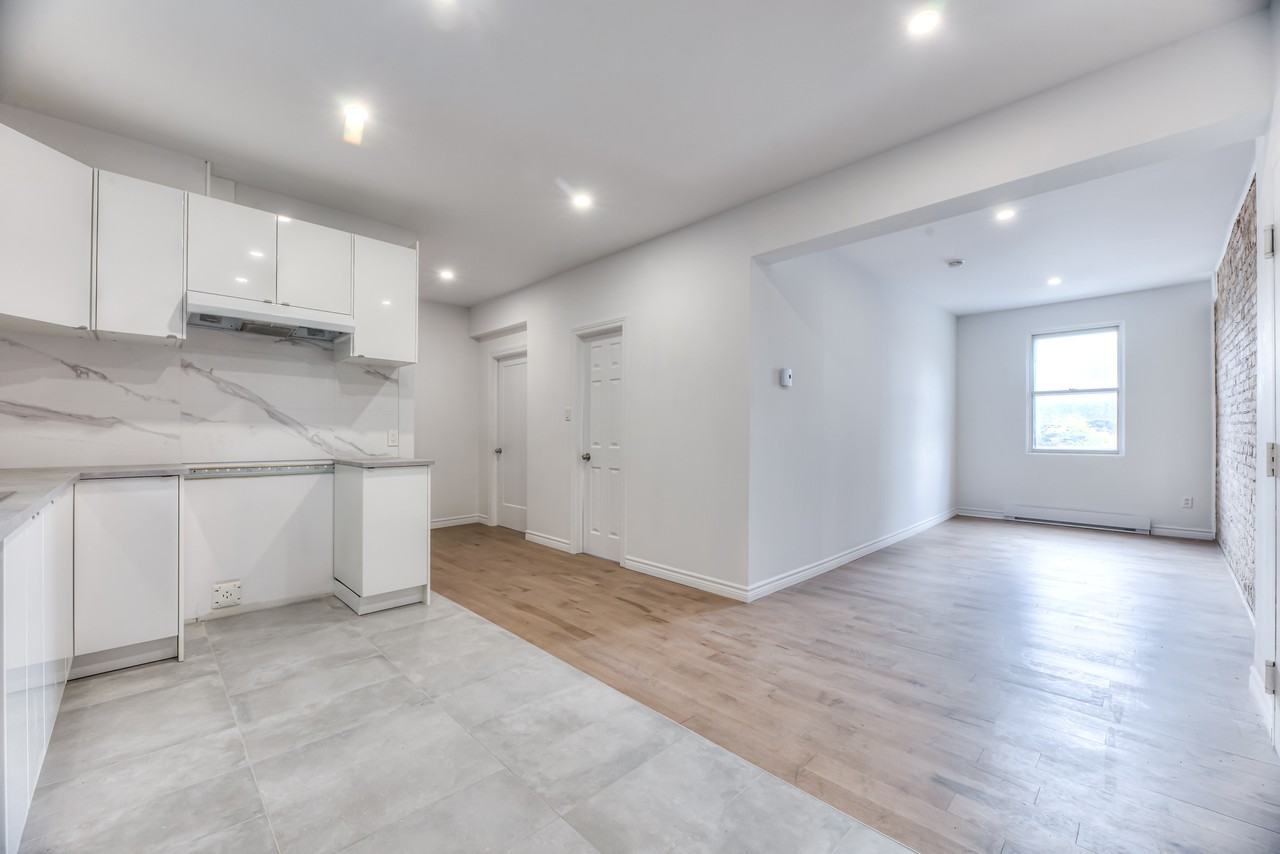 1385 Boulevard René-Lévesque Est - Photo 2 of 21