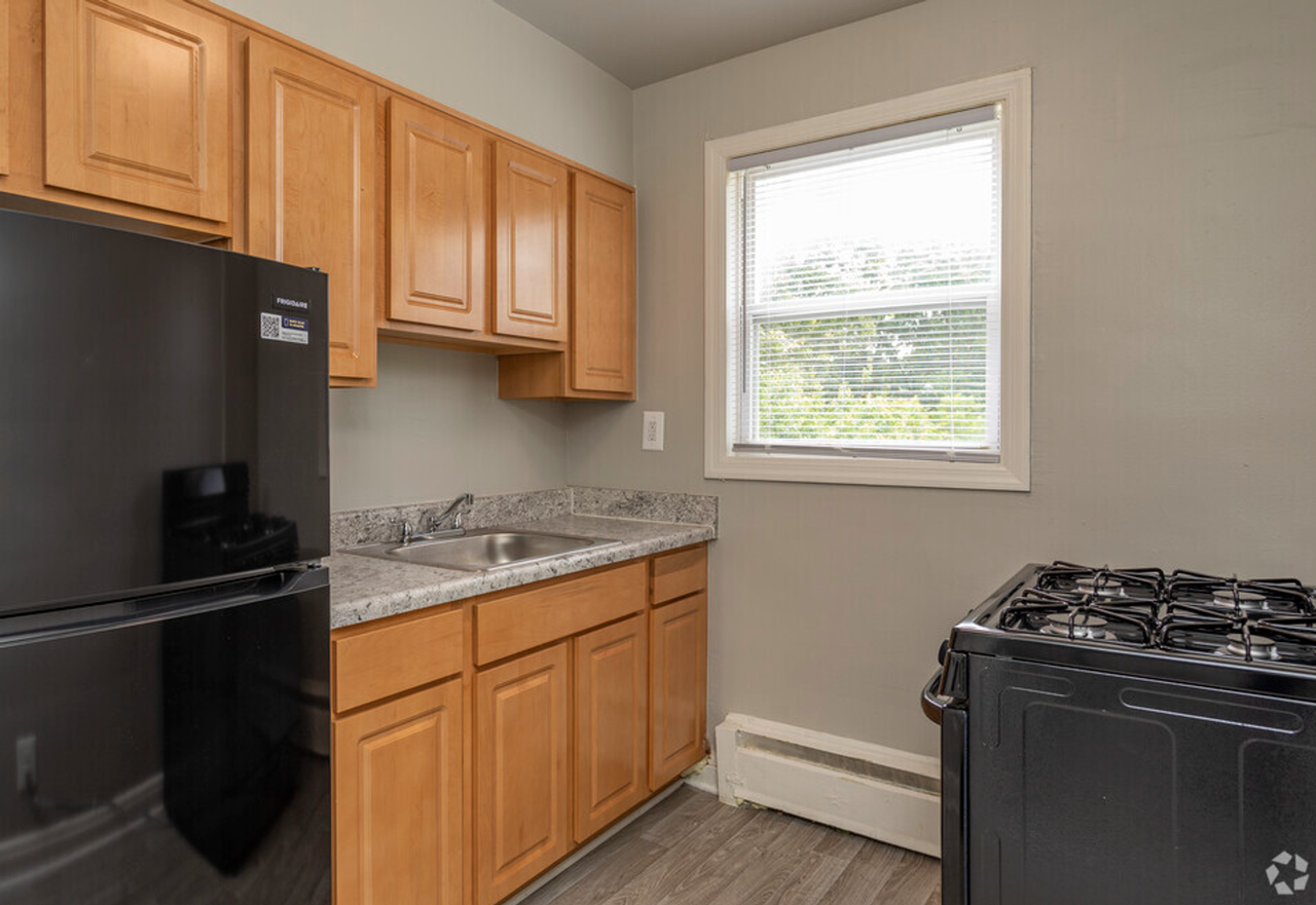 Oaklee Village Apartments - Photo 2 of 50