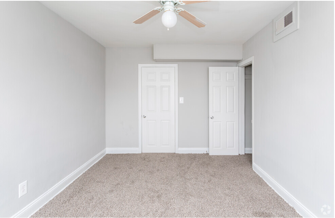 Oaklee Village Apartments - Photo 4 of 50