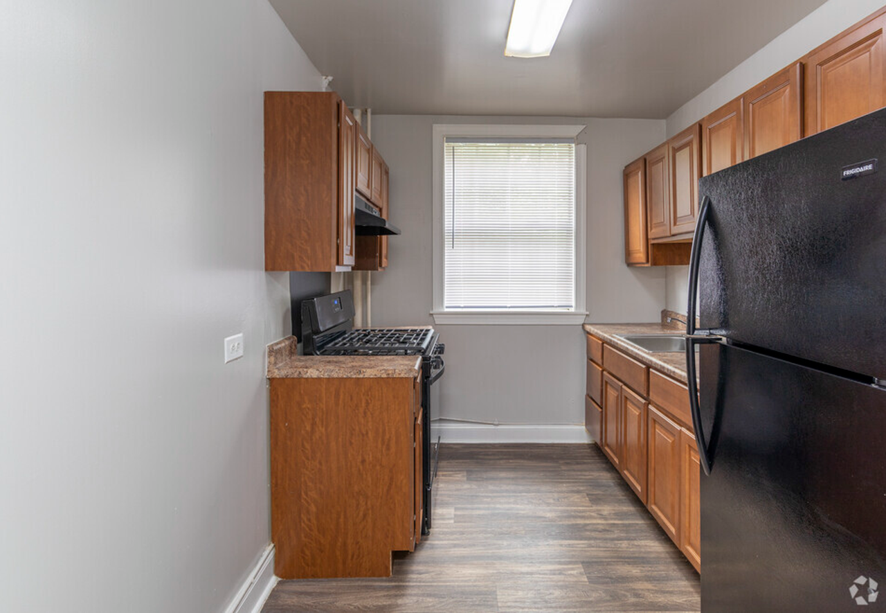 Oaklee Village Apartments - Photo 3 of 50