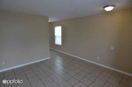 4417 Fullwood Ct - Photo 2 of 22