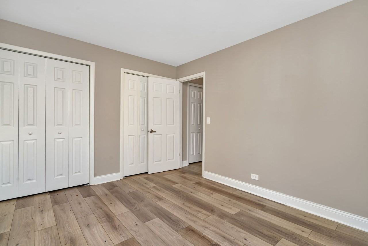 Lakeside Village Apartments - Photo 6 of 50