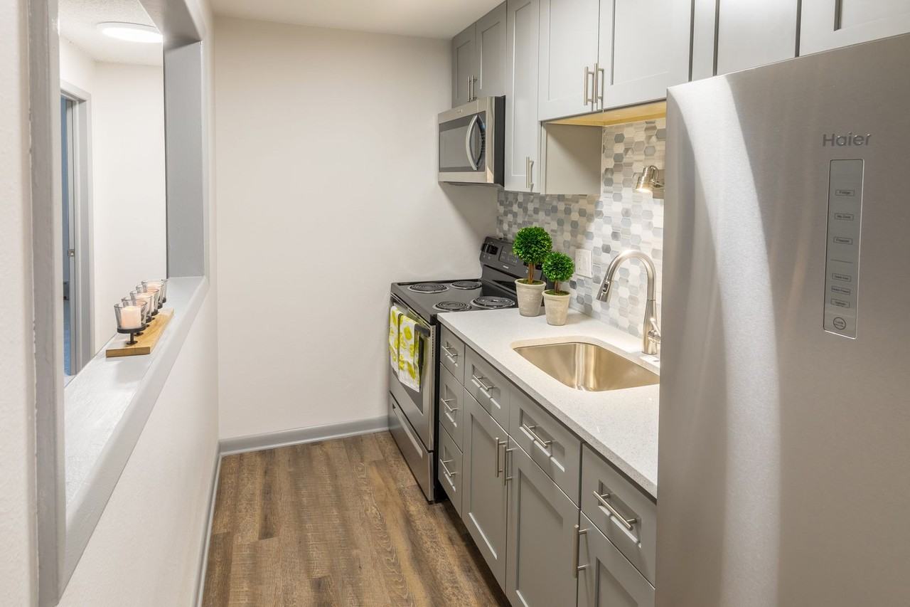 3535 S. Clarkson St. - Photo 3 of 24