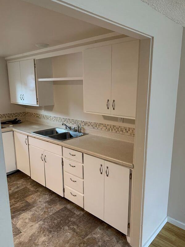 2608 W 1st Ave - Photo 2 of 6