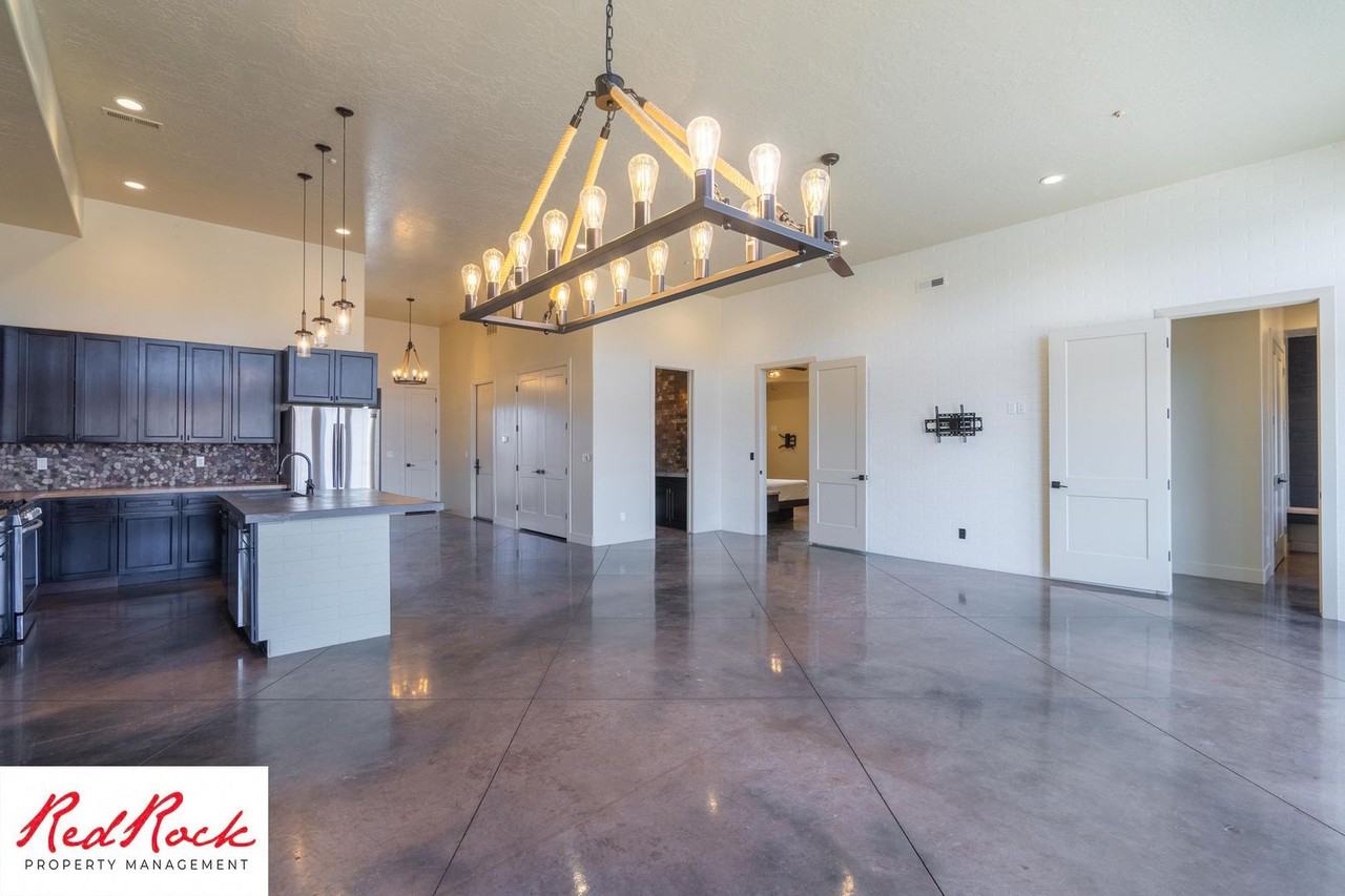 3219 S 4900 W - Photo 5 of 50