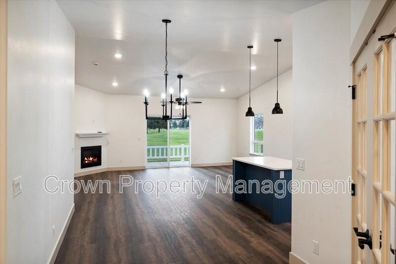 193 Palmer Dr - Photo 2 of 33