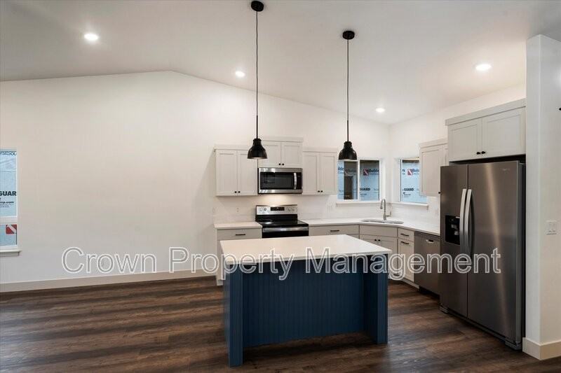193 Palmer Dr - Photo 3 of 33
