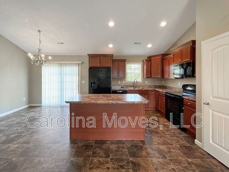 245 Sleepy River Road - Photo 4 of 15